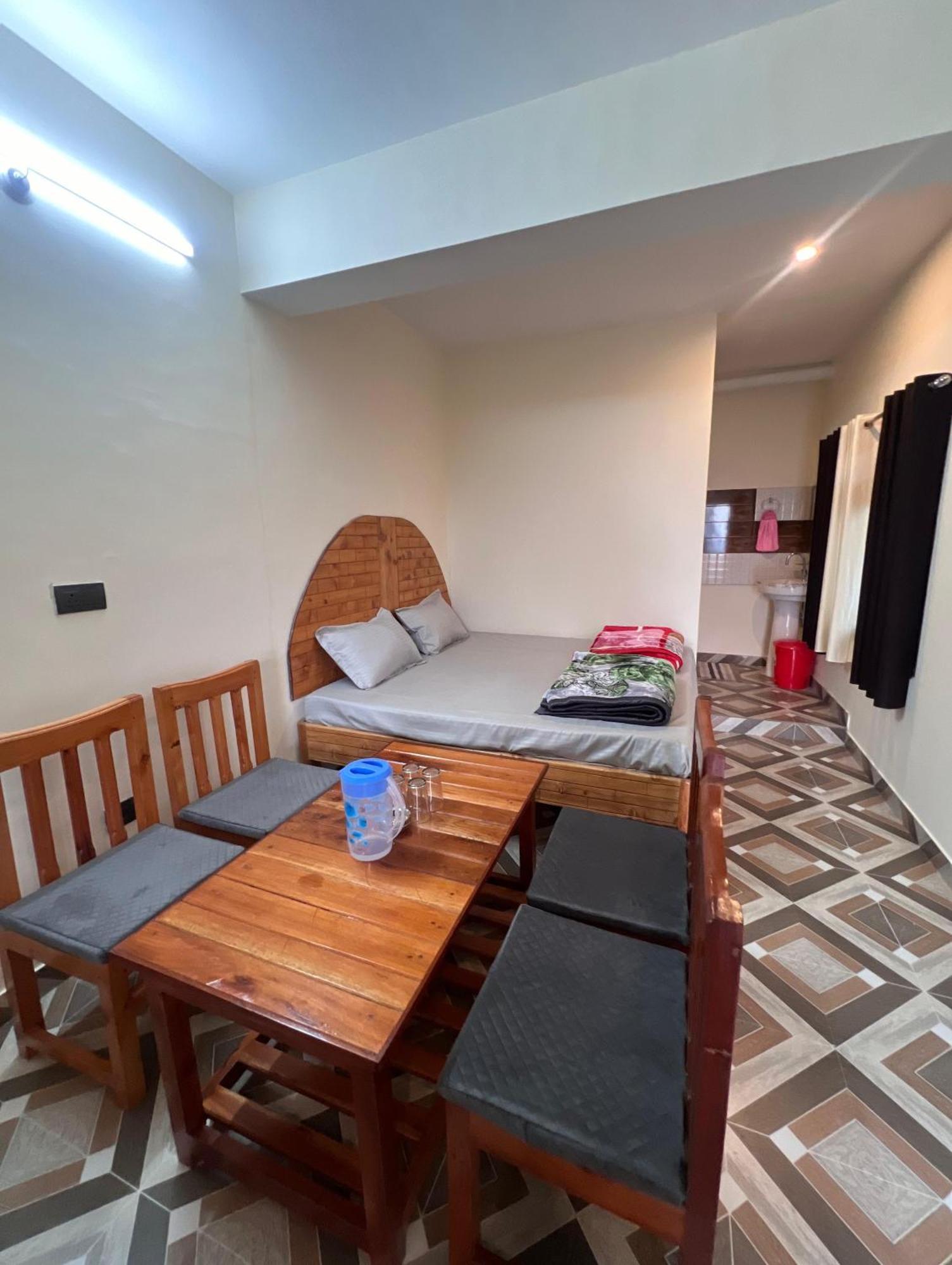 Binsar Royal Homestay Dhaulchhina, Almora Dış mekan fotoğraf